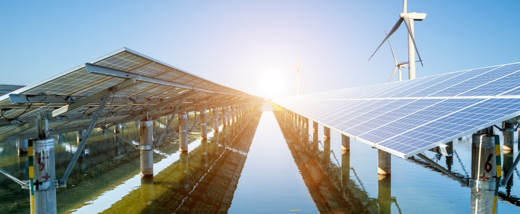 Advanced Decarbonization Technologies and Economic Growth