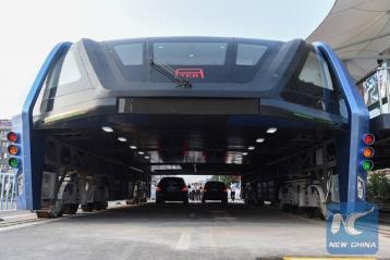 China Beats Traffic with The Transit Elevated Bus 