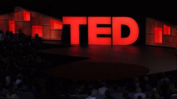 ٧ أحاديث TED يجب على رواد الأعمال مشاهدتها 