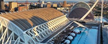 قمة فالنسيا الرقمية 2025